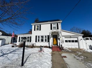 9 Ferry Blvd, South Glens Falls, NY 12803