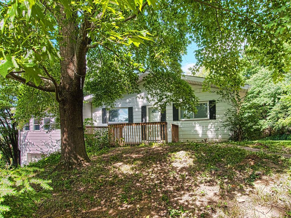 1st image of 5221 Sherry Ln