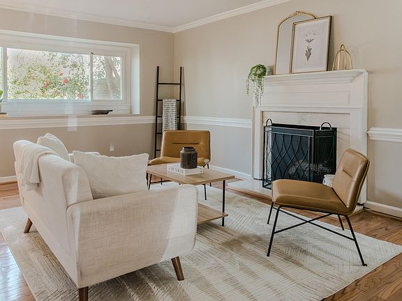 3rd image of 2884 Wycliff Rd