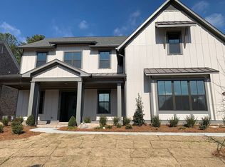 2167 Mitchell Rd NE, Marietta, GA 30062