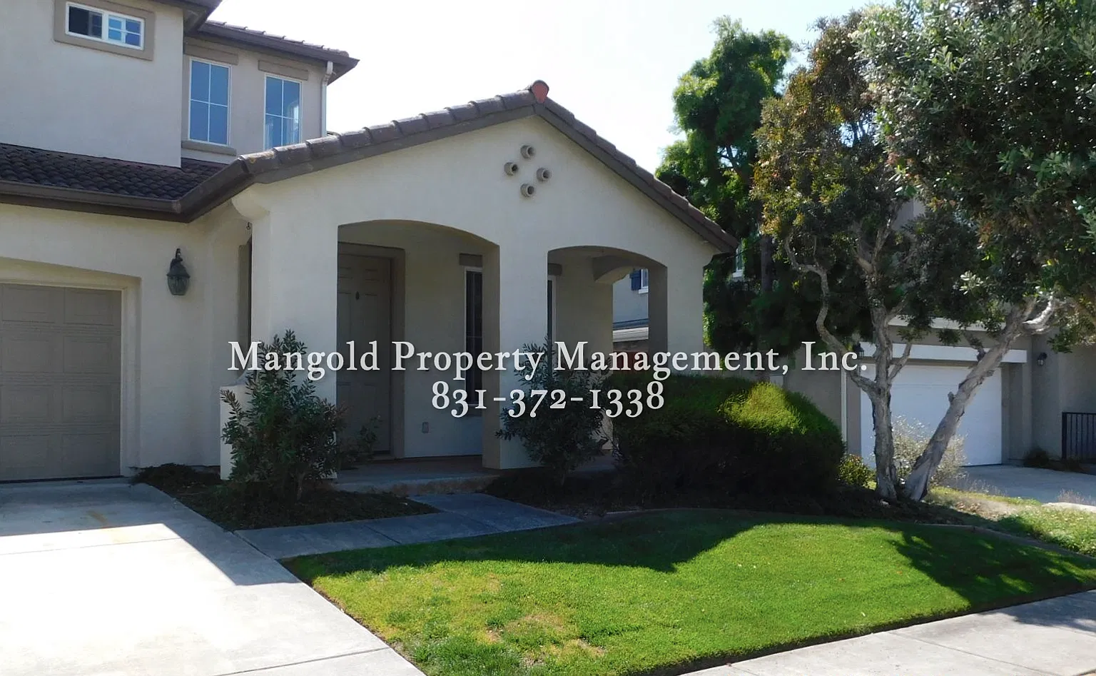 Spacious Two-Story Home with Fenced Yard & Attached Garage — Photo 2