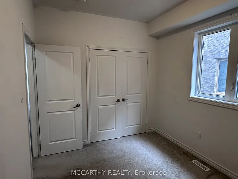 231 Ridley Cres — Photo 13