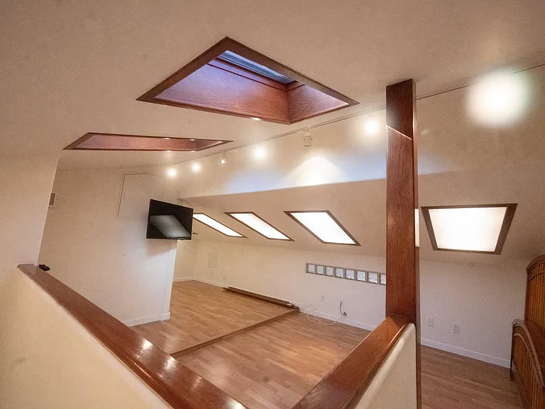 Third floor loft. Perfect for office, exercise equipment or additional beds.