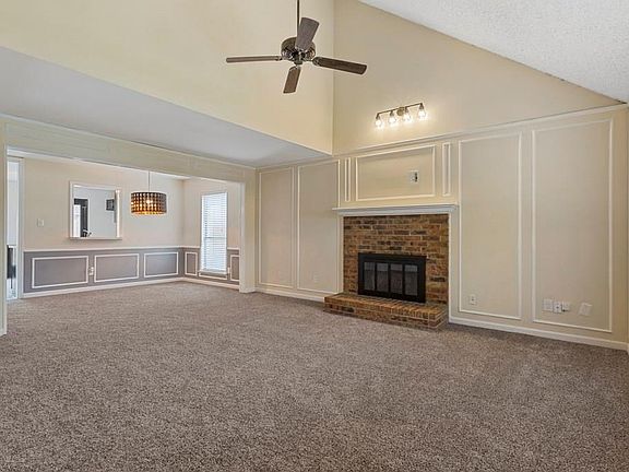 5th image of 2123 Cordoba Dr