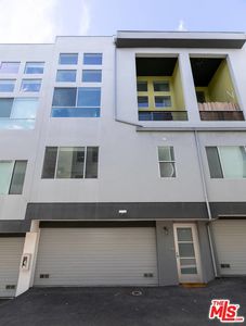 2393 Silver Lake Blvd APT 5, Los Angeles, CA, 90039