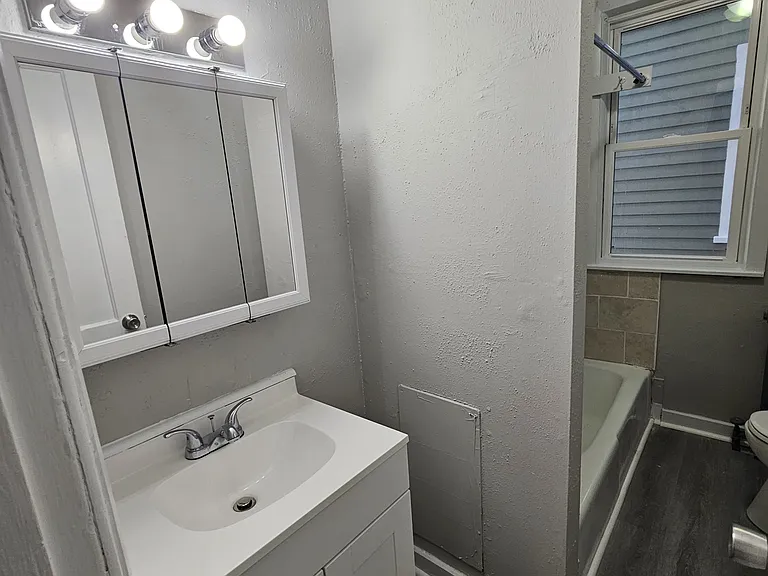 216 Mansfield St #1B — Photo 6