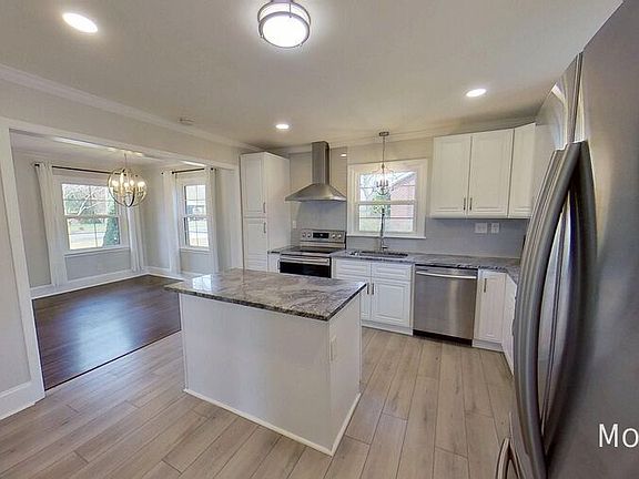 2nd image of 1200 Dresden Dr W