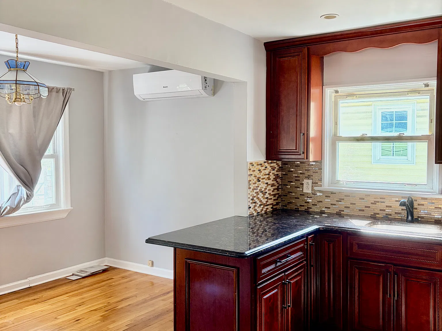3 bed, $3,753 — Photo 4
