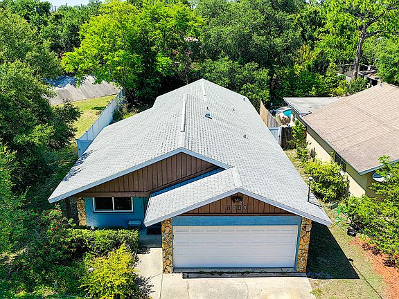 3rd image of 7049 71st Ave N
