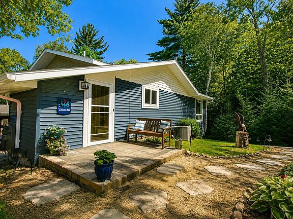 4th image of 6076 W SHORE DR