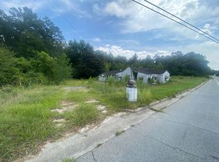 315 S Rockfish St, Wallace, NC 28466