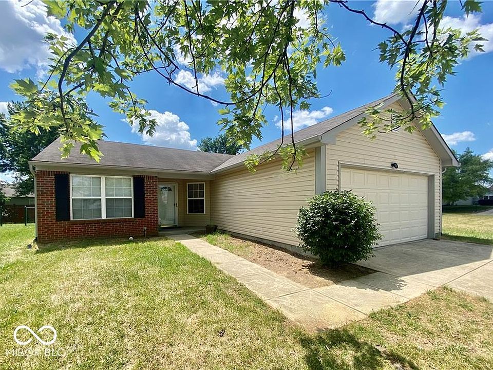 1st image of 1387 Blue Heron Ln