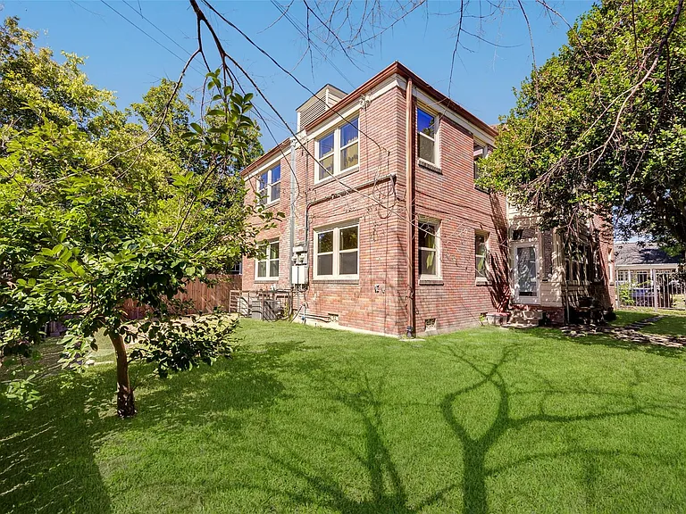 2316 Wentworth St #B — Photo 5