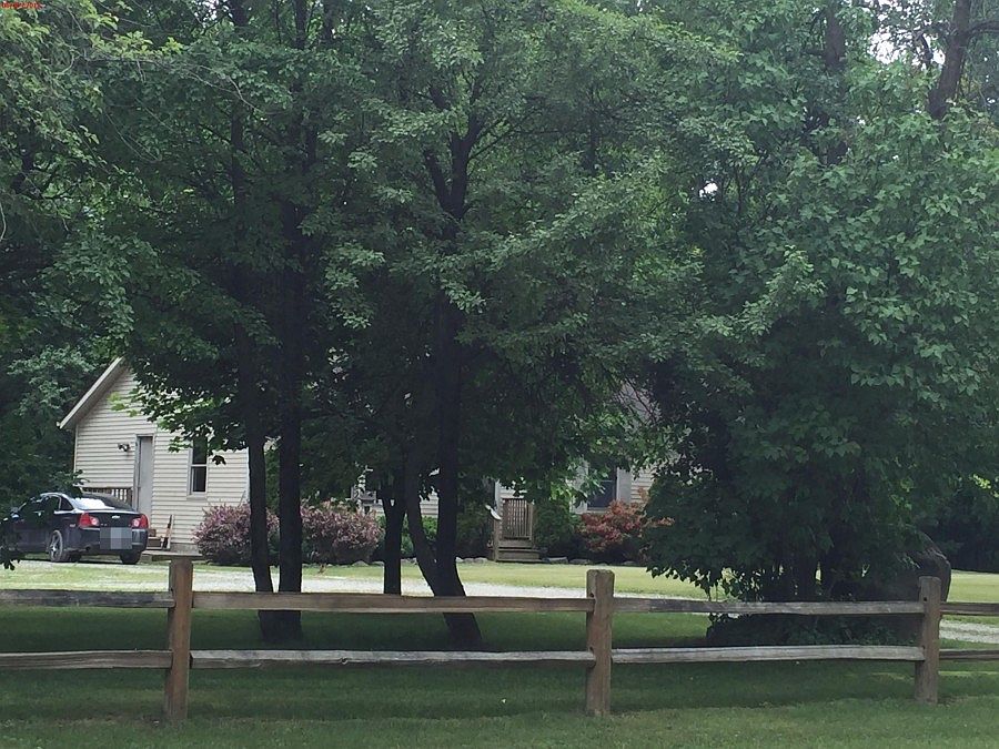 2nd image of 9569 Sparling Rd