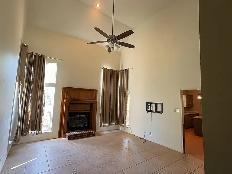1813 Volley Ln — Photo 3