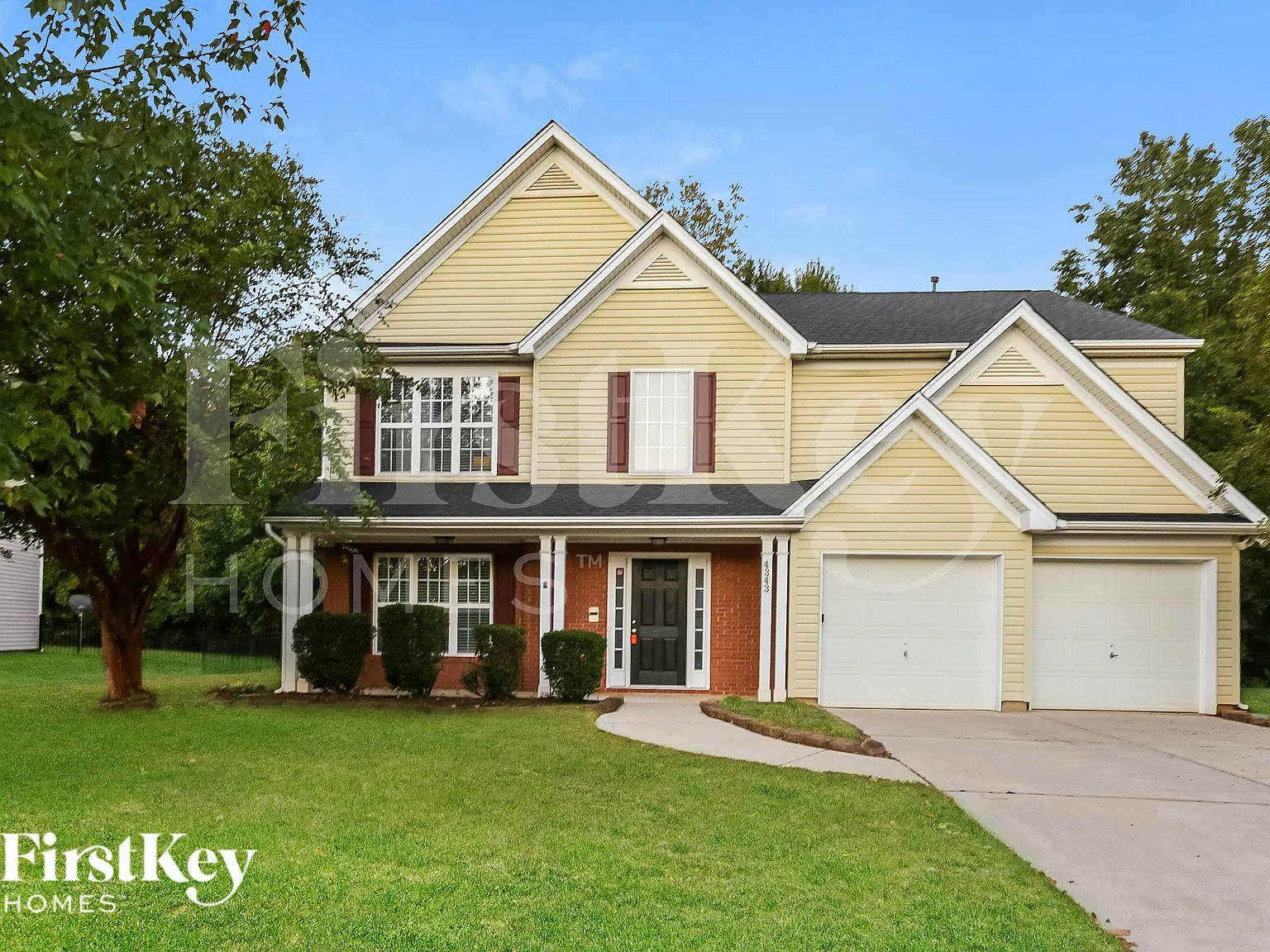 3 bed, 2.5 bath, 2306 sqft, $2,515 — Photo 1