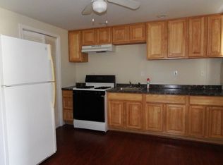 909 Niagara Ct, Baltimore, MD 21227