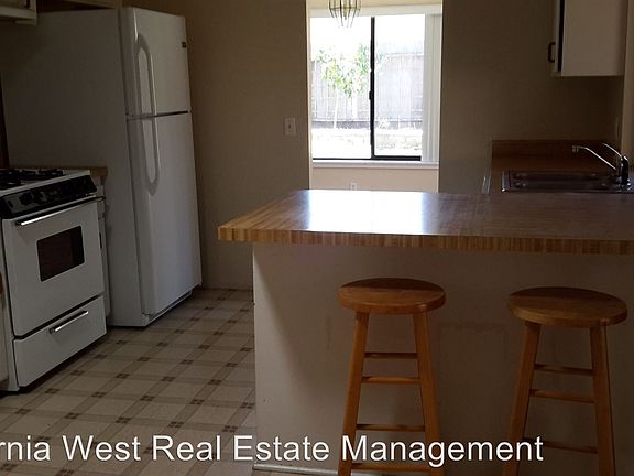 2nd image of 1165 Oceanaire Dr