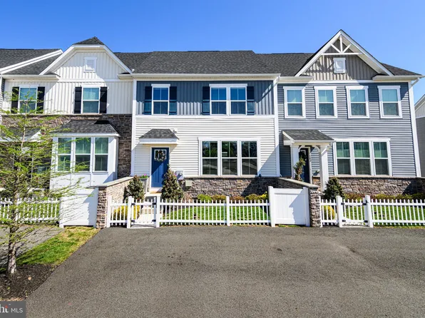 180 Peter Ln, Gilbertsville, PA 19525