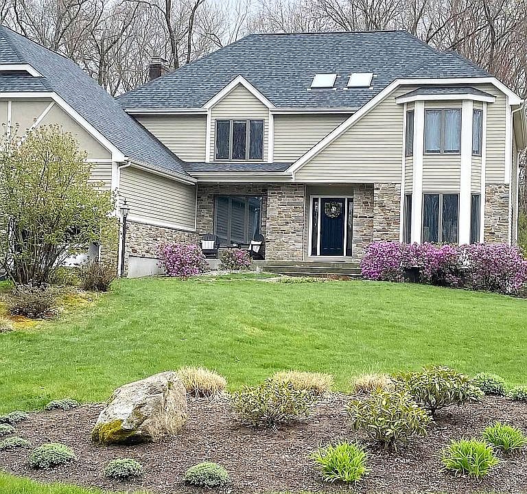 1st image of 309 Grandview Dr