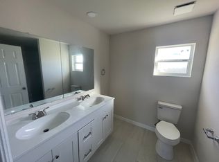 2833 NW 5th Ave, Cape Coral, FL 33993