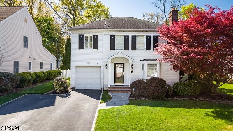 1st image of 33 Exeter Rd