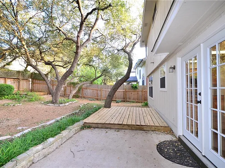 8322 Alvin High Ln — Photo 15