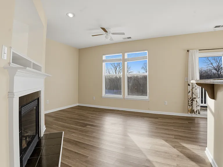 5658 Brownstone Dr — Photo 20