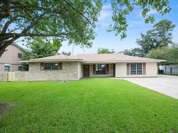 1120 E Sybil St, Gonzales, LA 70737