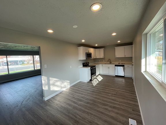 4th image of 4073 S Acord Way