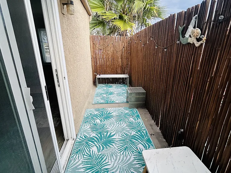 1169 N Escondido Blvd — Photo 11