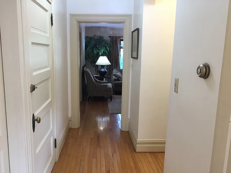 1128 Milton St #2 — Photo 10