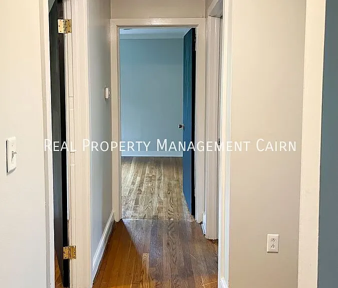 2209 Broadway St — Photo 13