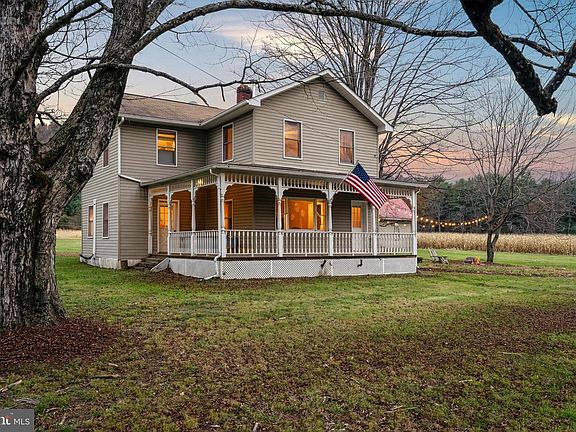 2nd image of 228 Huntington Creek Rd