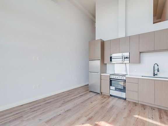 3rd image of 3279 W San Marino St #203