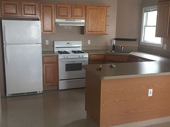 Kitchen with dishwasher