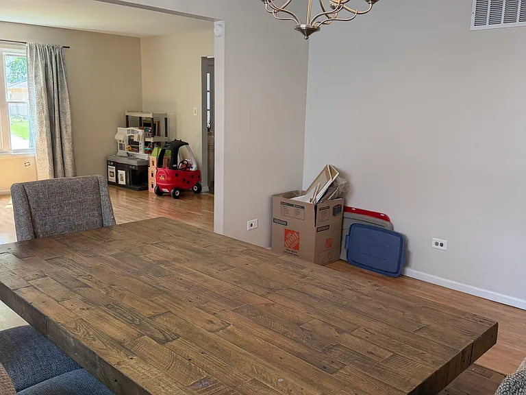 1036 Churchill Dr — Photo 10