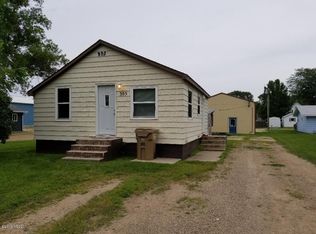 305 7th Ave SW, Watertown, SD 57201