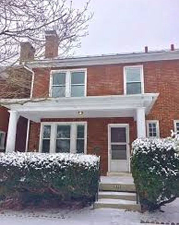 1st image of 935 Fountain Ave