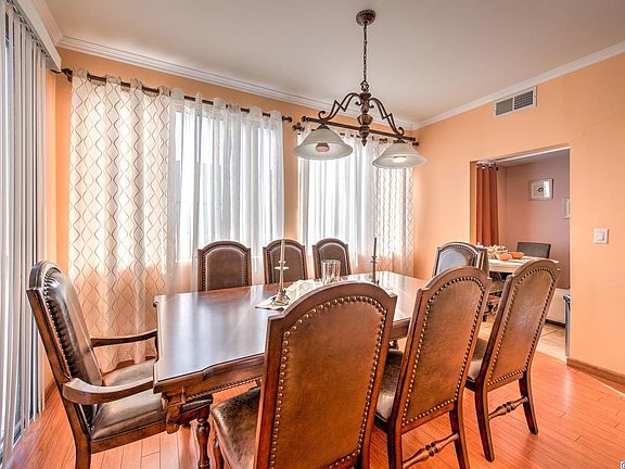 5th image of 1305 N Columbus Ave Unit 307
