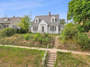 725 W Pleasant St, Portage, WI 53901