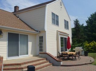 39 Walnford Rd, Cream Ridge, NJ 08514