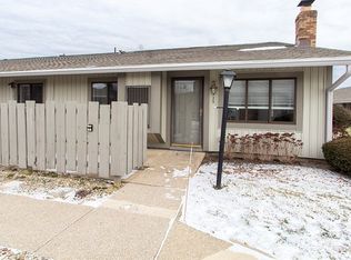 925 Kirkwall Dr #36C, Akron, OH