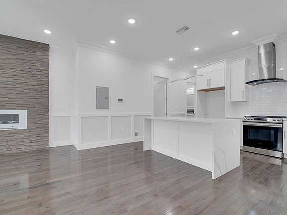 4th image of 5 Holmes Ave #A