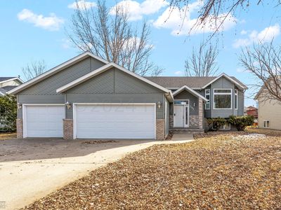 1103 Sommerset Dr, West Fargo, ND, 58078