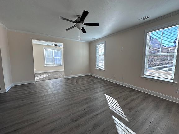 4th image of 896 Lillian Park Drive