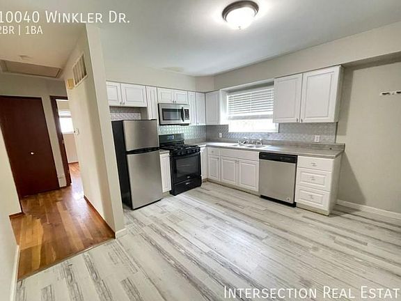 5th image of 10040 Winkler Dr