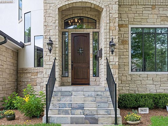 4th image of 5622 Braesvalley Dr