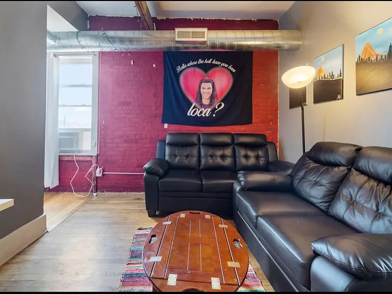 23 E Clinton St #2R — Photo 1