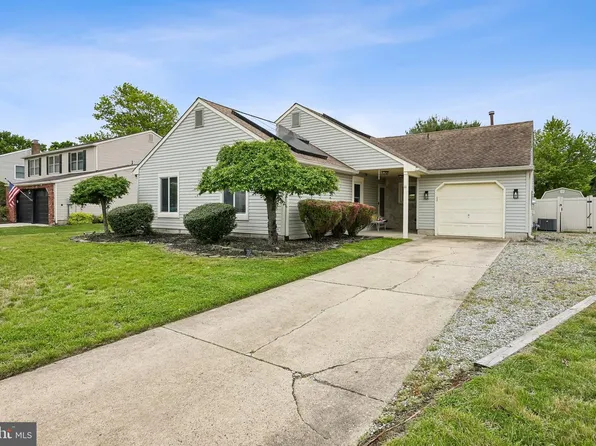 11 Old Mill Rd, Sewell, NJ 08080